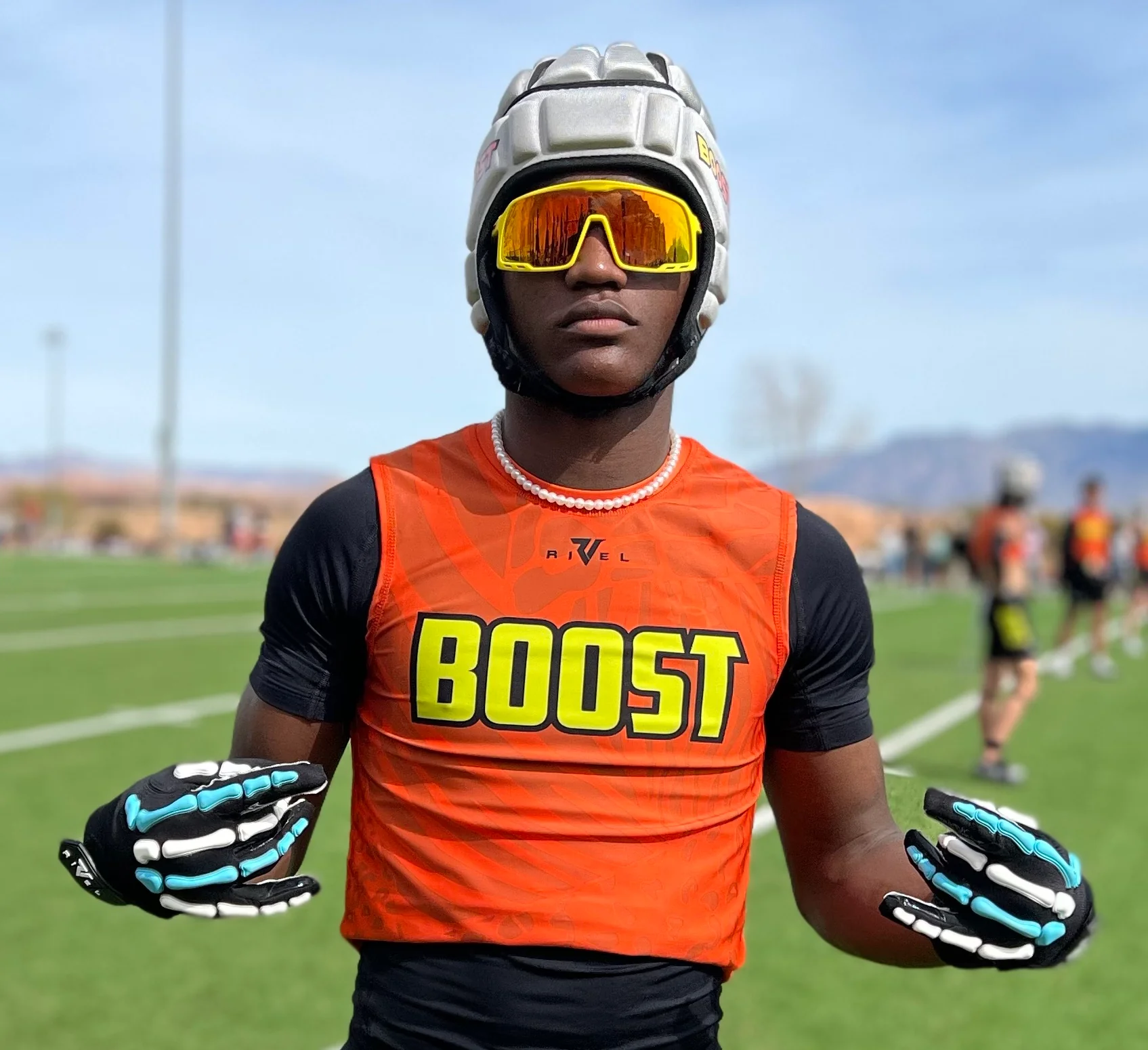 Reaper Black Series Bones Football Gloves - Image 11