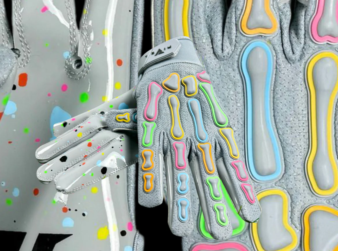 Reaper CUPCAKE Bones Football Gloves - Image 6