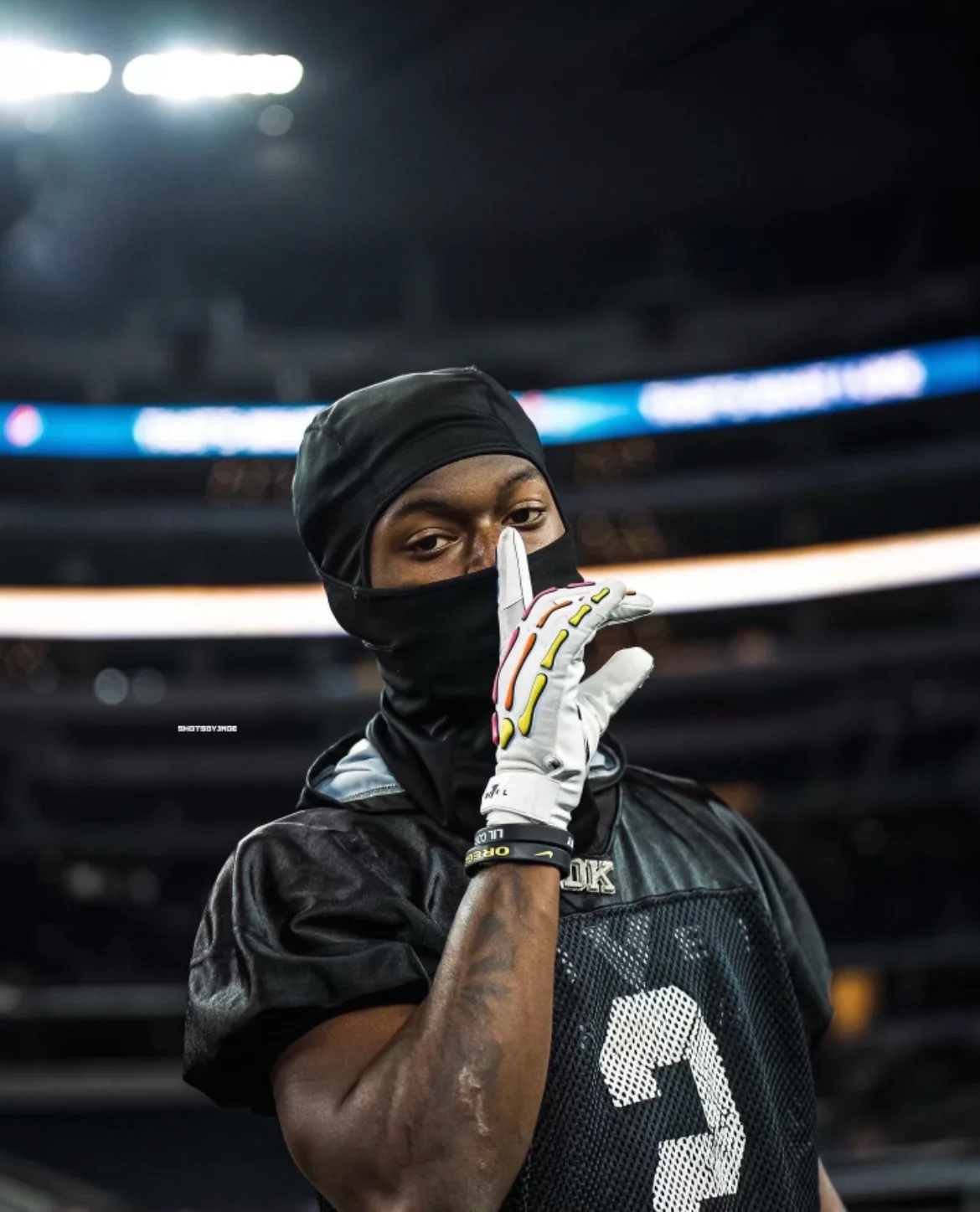 Reaper NEON LIGHTS Football Gloves - Image 10