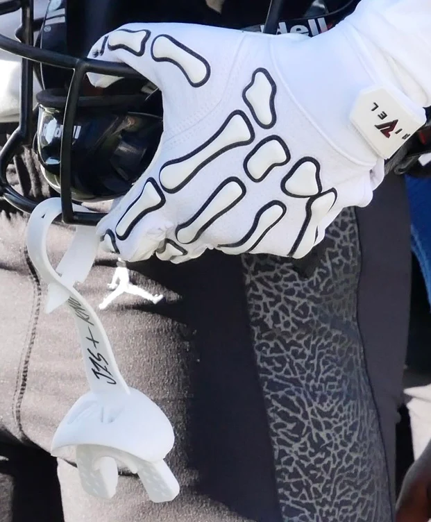 Reaper OREO Bones Football Gloves - Image 6