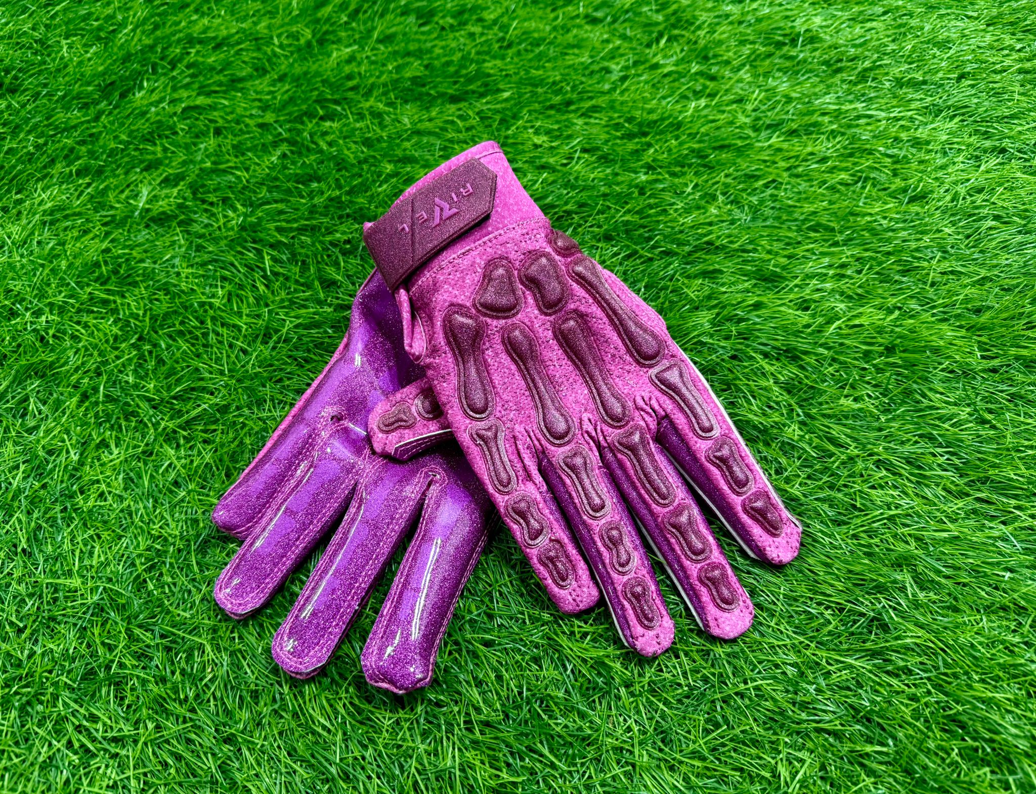 Reaper Stones Bones Football Gloves - Image 11