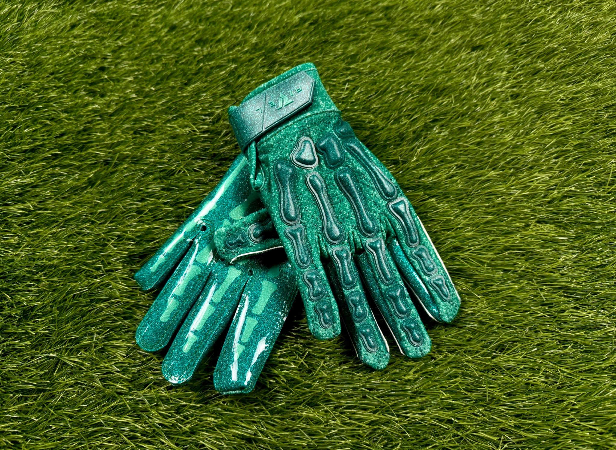 Reaper Stones Bones Football Gloves - Image 7